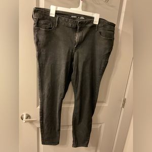 Black. Old Navy. Mid-rise. Rockstar Jeans. Size 20.